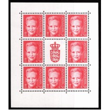 Danmark. Småark med 8 mærker samt vignet i midten. Dronning Margrethe. Postfrisk.